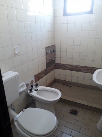 CASA EN VENTA EN BARRIO ROSEDAL , 3 DORM. APTA CREDITO HIPOTECARIO!!!!!