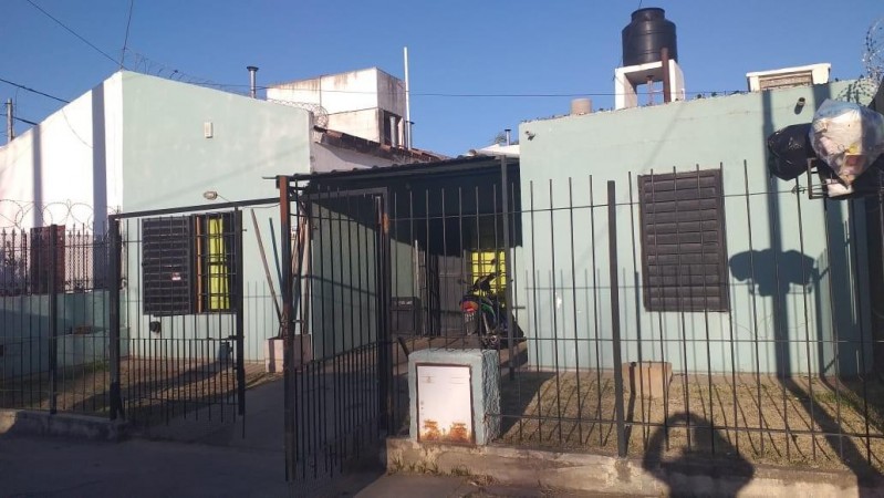 CASA EN VENTA 2 DORM B CENTRO AMERICA