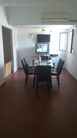 CASA EN VENTA 2 DORM B CENTRO AMERICA