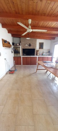 HERMOSA CASA EN LA VENTA EN B° POETA LUGONES. CON CERTIF. BANCOR!!!!