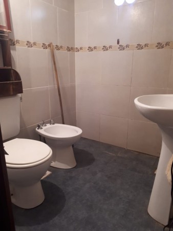 HERMOSA CASA EN LA VENTA EN B° POETA LUGONES. CON CERTIF. BANCOR!!!!