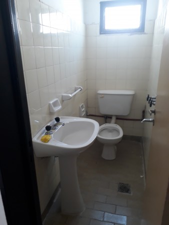 CASA EN VENTA EN BARRIO ROSEDAL , 3 DORM. APTA CREDITO HIPOTECARIO!!!!!