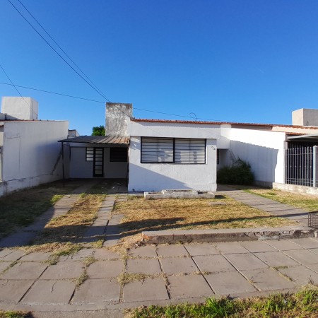 CASA EN VENTA EN BARRIO ROSEDAL , 3 DORM. APTA CREDITO HIPOTECARIO!!!!!