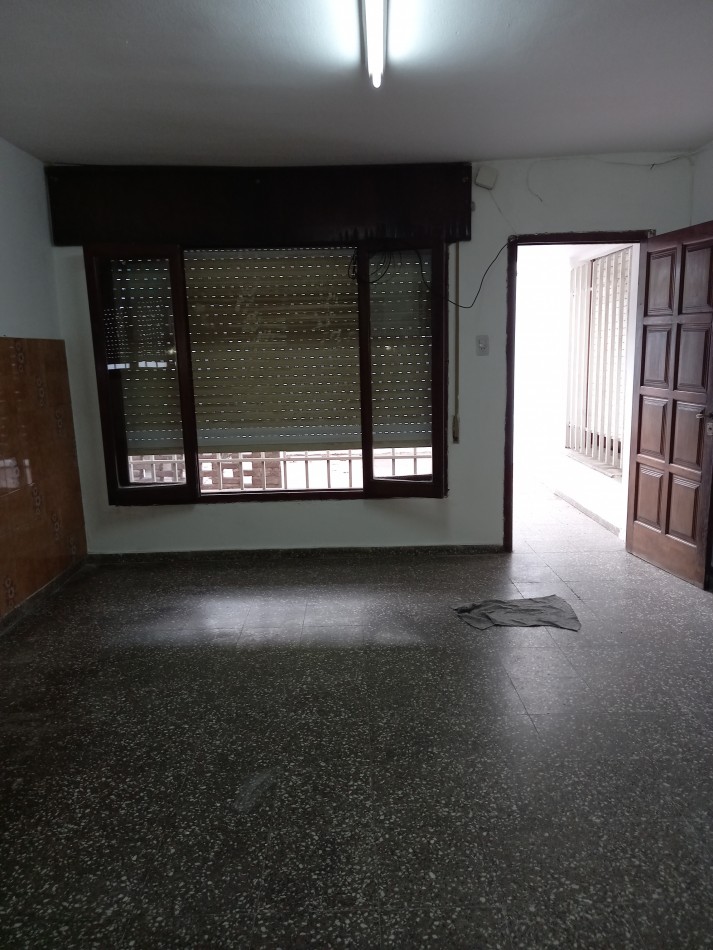 ALQUILO CASA INTERNA 2 DORM. B° YOFRE NORTE!!!!!