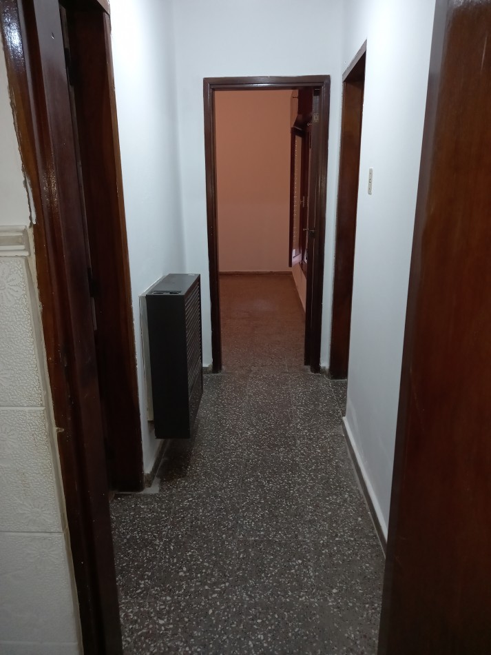 ALQUILO CASA INTERNA 2 DORM. B° YOFRE NORTE!!!!!