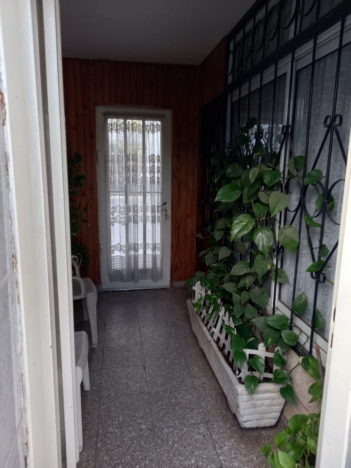 ALQUILO CASA INTERNA 2 DORM. B° YOFRE NORTE!!!!!