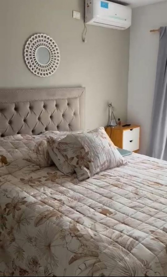 HERMOSA CASA EN VENTA BARRIO CON SEGURIDAD, VILLA ESQUIU!!!!