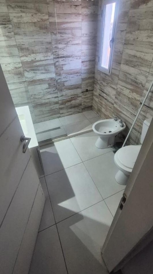 HERMOSA CASA EN VENTA BARRIO CON SEGURIDAD, VILLA ESQUIU!!!!