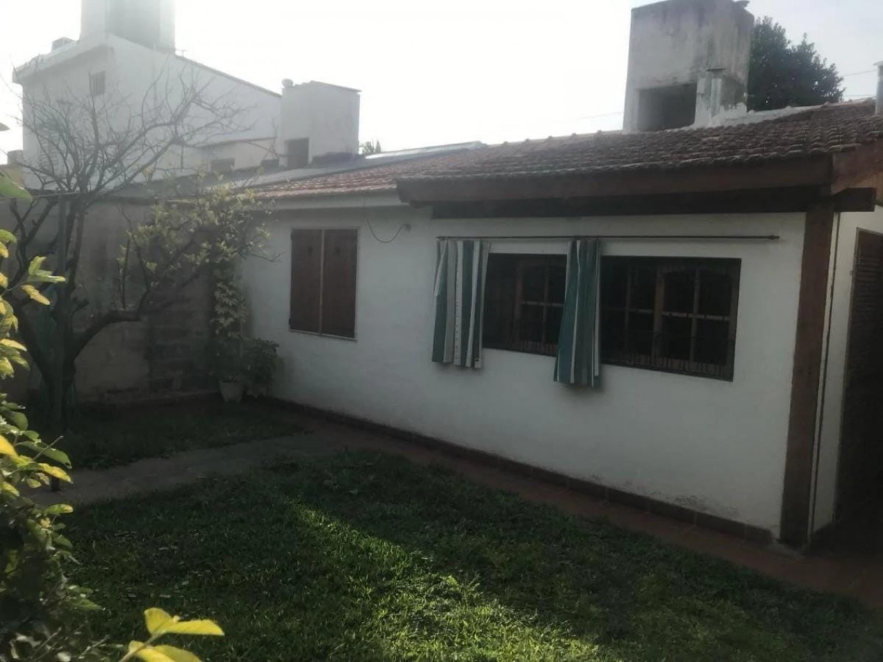 CASA CON QUINCHO EN VENTA BARRIO MARQUES DE SOBREMONTES . OPORTUNIDAD!!!!!! 