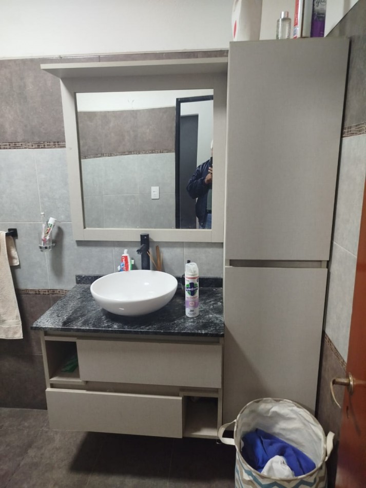 CASA EN VENTA 3DORM BARRIO CON SEGURIDAD VILLA ESQUIU!!!