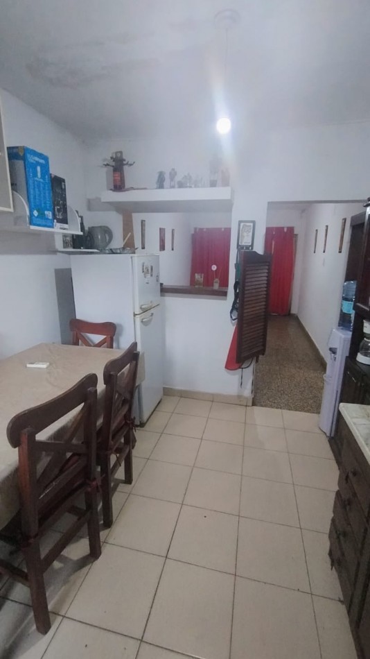 CASA EN VENTA DOS DORM. B° VILLA LOS PINOS