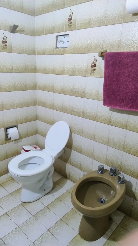 CASA EN VENTA DOS DORM. B° VILLA LOS PINOS