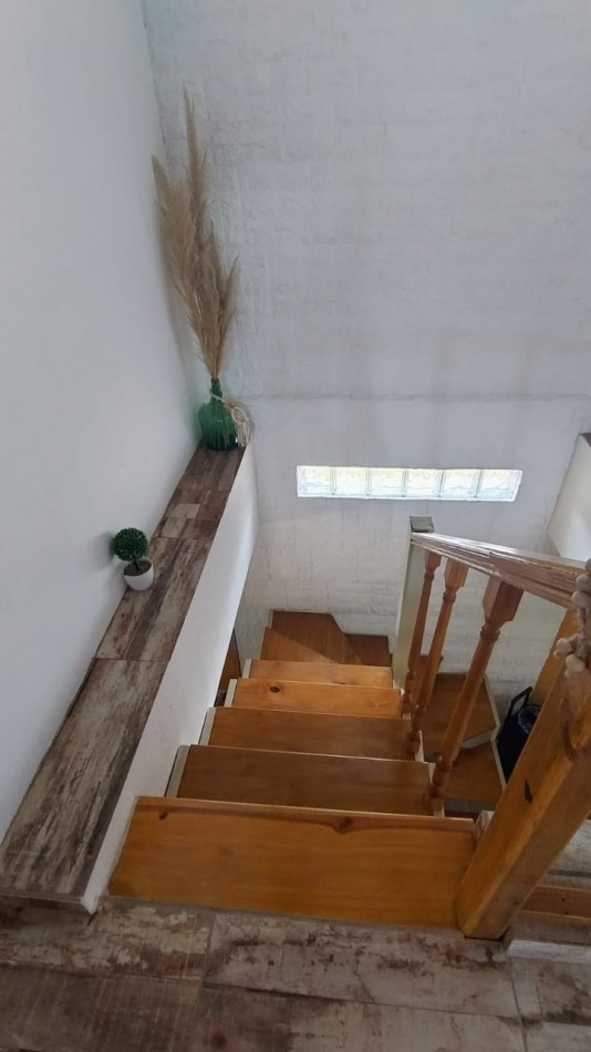 VENDO CASA 3 DORM C/PILETA EN B°CON SEGURIDAD VILLA ESQUIU!!!!!