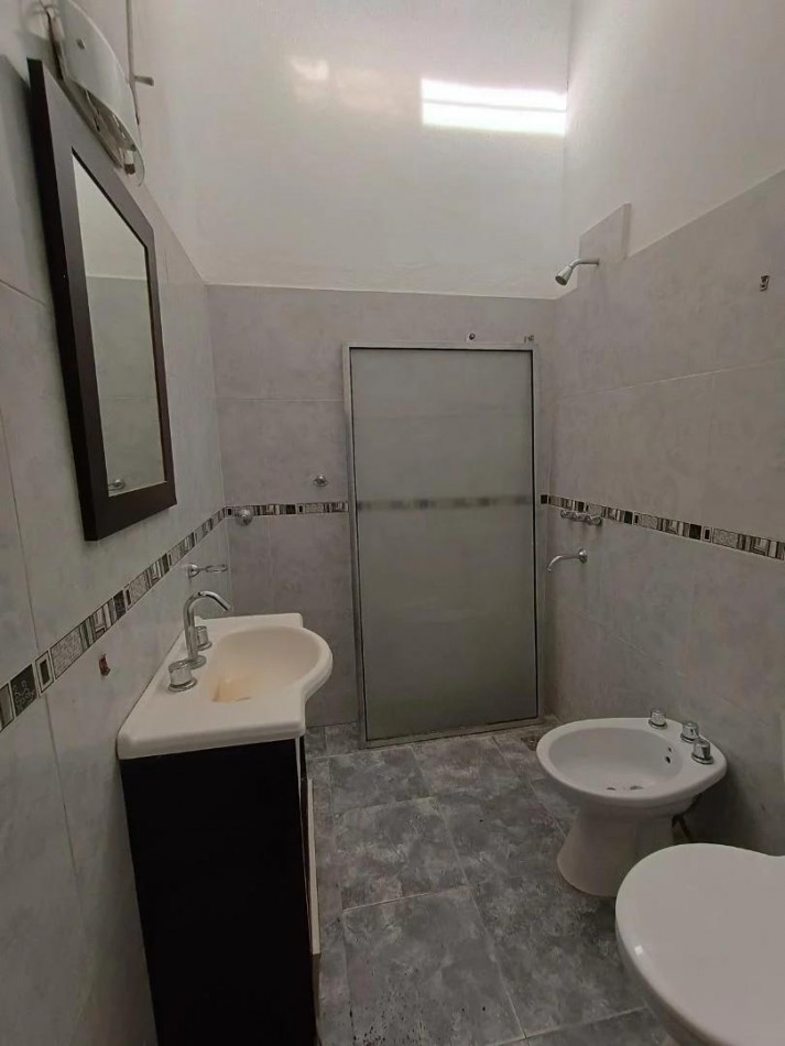 VENDO CASA 2 DORM. B° MARQUEZ DE SOBREMONTES!!!