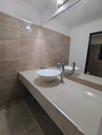 CASA CON PILETA EN BARRIO CON SEGURIDAD, VILLA ESQUIU!!!!