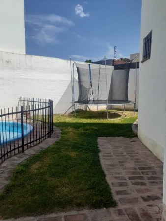 CASA EN VENTA 3 DORM. EN BARRIO TABLADA PARK, EXCELENTE UBICACIÓN!!!!!!