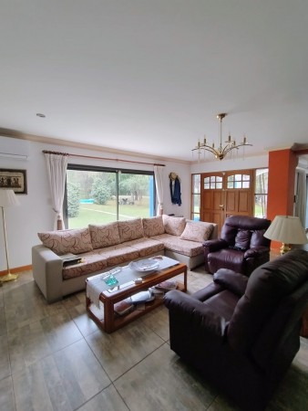 HERMOSA PROPIEDAD SOBRE LOTE DE 8000MTRS2, EN CUESTA BLANCA!!!!