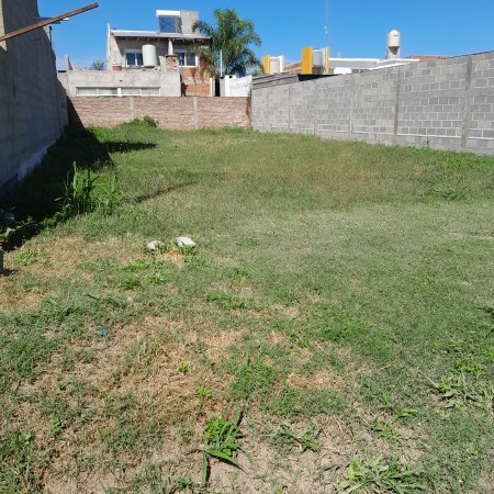 LOTE  EN VENTA EN BARRIO CON SEGURIDAD!!!